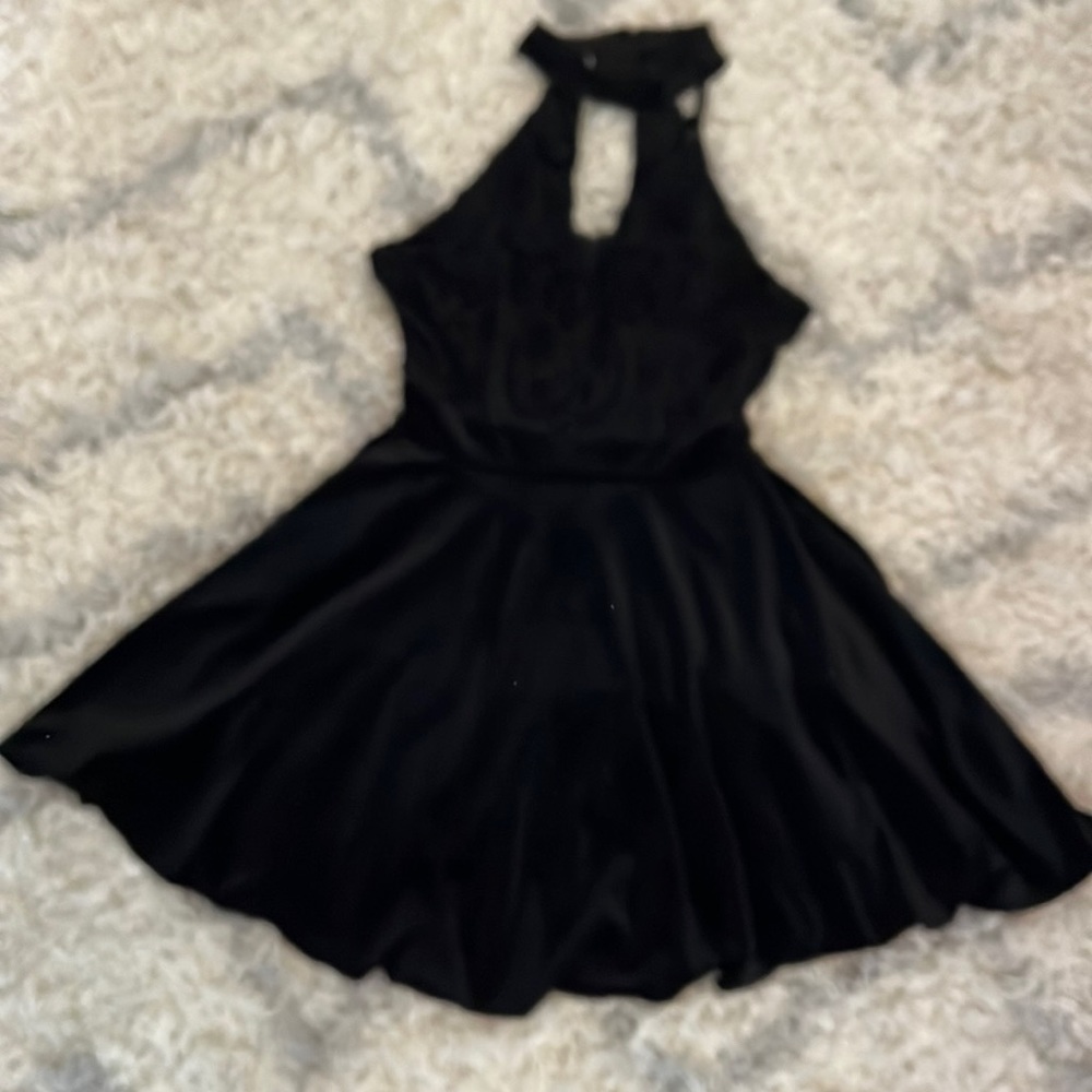 Stunning black dress